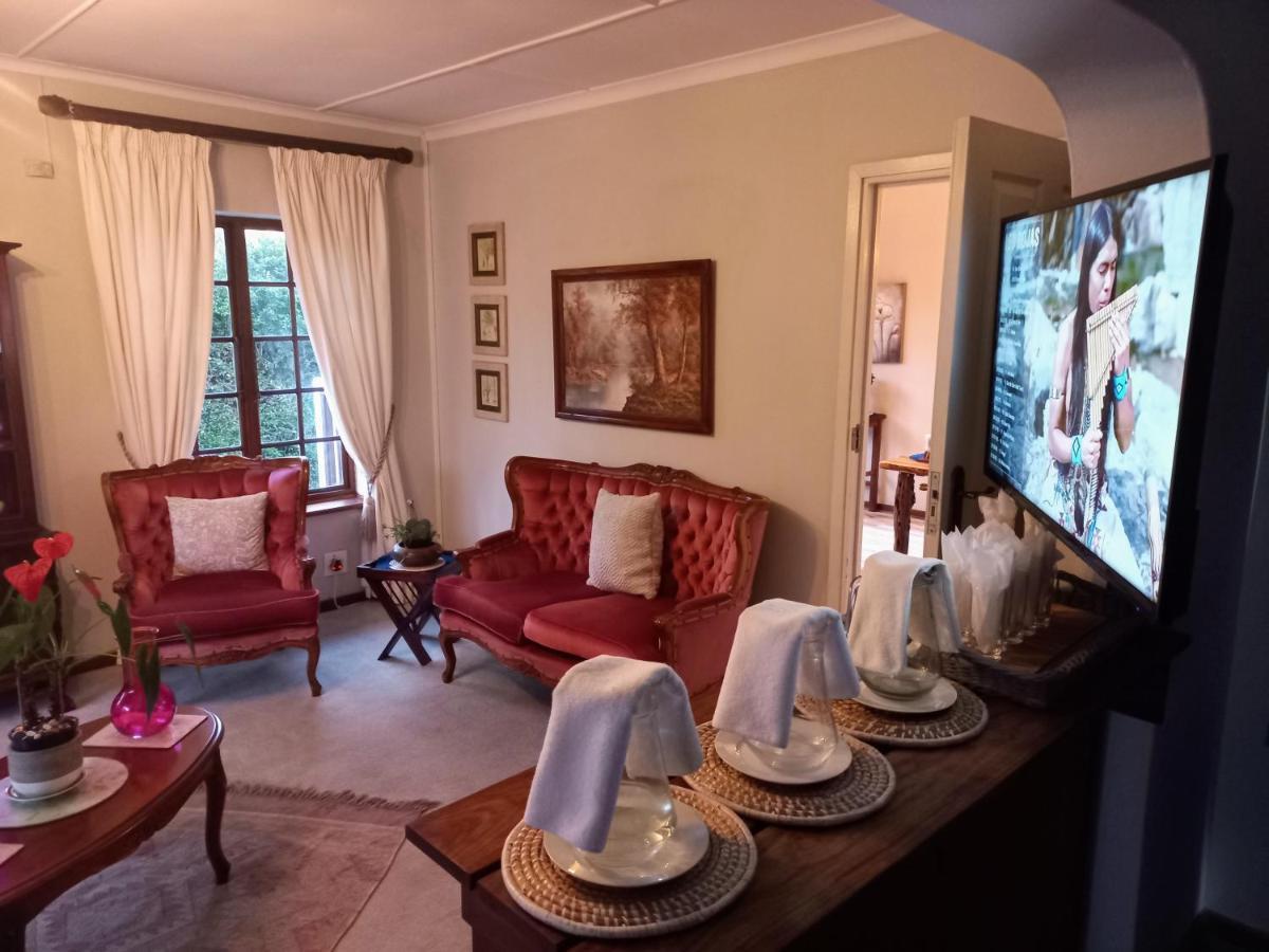 Woodleigh Guest Lodge East London Buitenkant foto