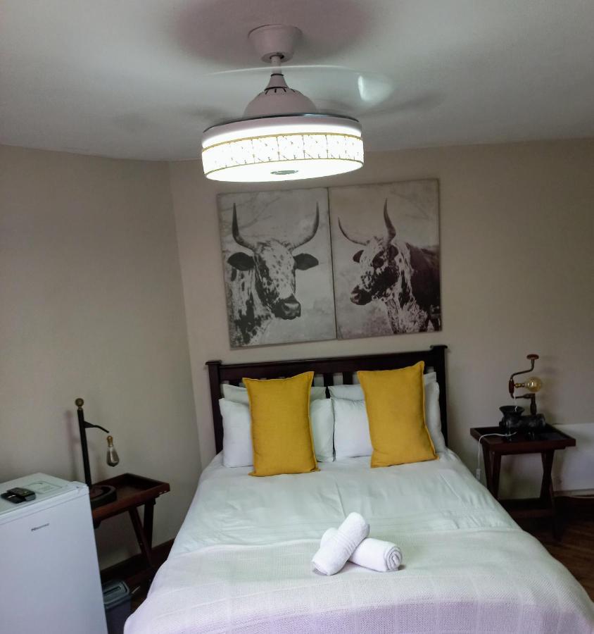 Woodleigh Guest Lodge East London Buitenkant foto